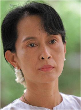 bottom-22aung_san_suu_kyi.jpg