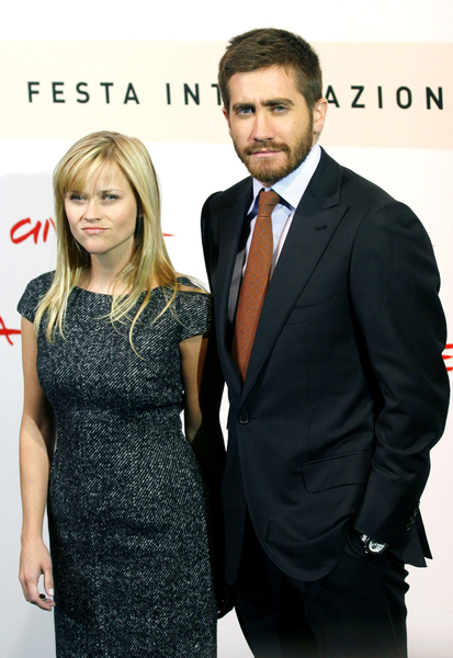 reese witherspoon and jake gyllenhaal. I'm so confused about Reese Witherspoon and Jake Gyllenhaal.