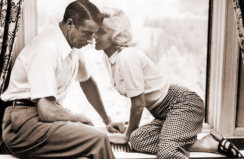 marilynfooter.jpg