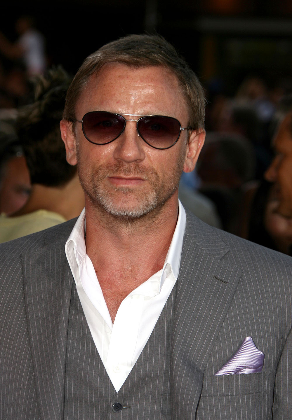 Daniel+craig+casino+royale+beach+scene