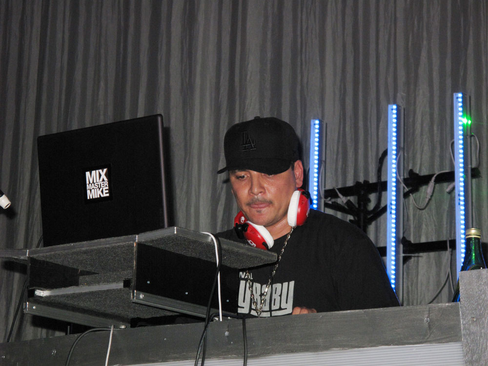 dj am welcome back