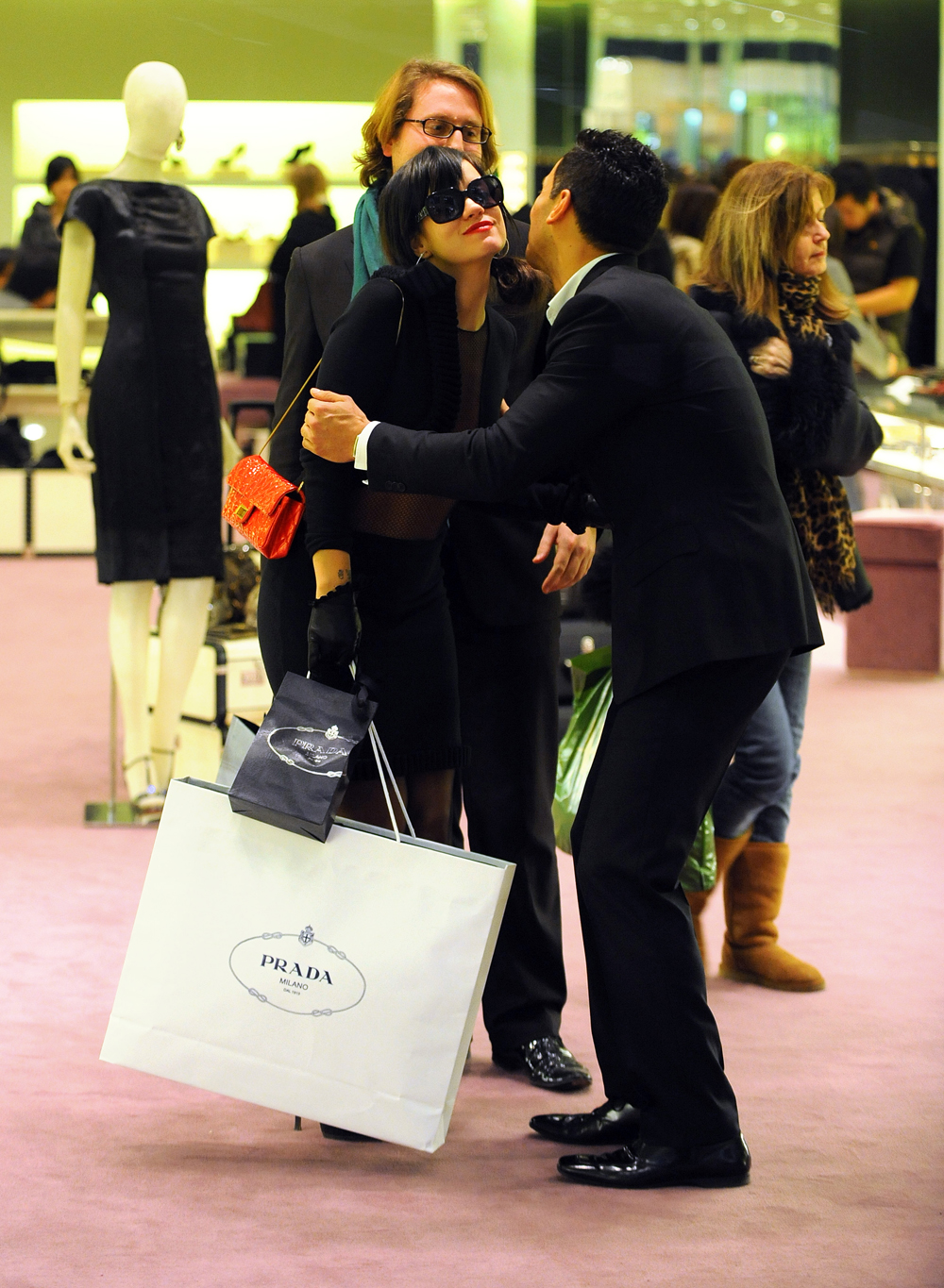 Cele|bitchy | Singer Lily Allen out Christmas shopping at Prada  