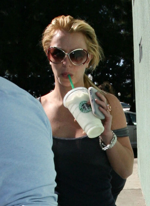 fp_1566032_spears_britney_fp_101108