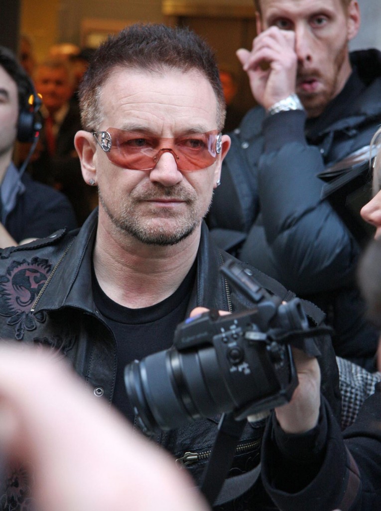 90227l2_bono_b_gr_01