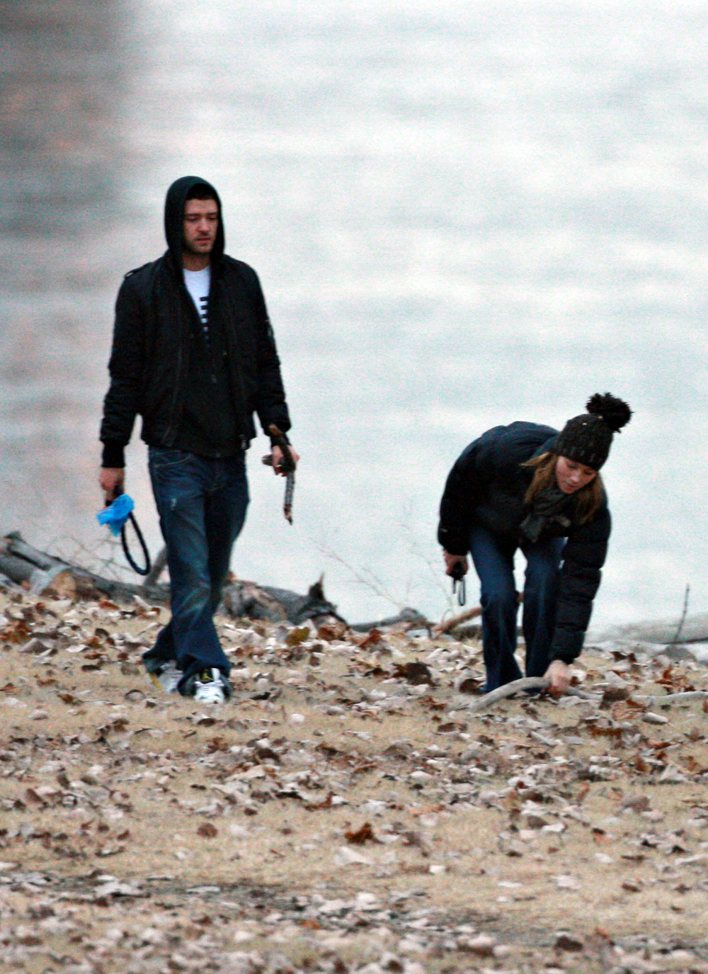 fp_1698138_exclusive___justin_and_jessica_spend_the_holidays_in_memphis_