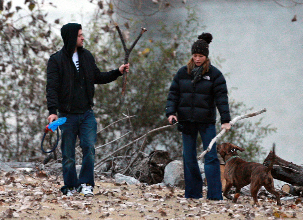 fp_1698166_exclusive___justin_and_jessica_spend_the_holidays_in_memphis_
