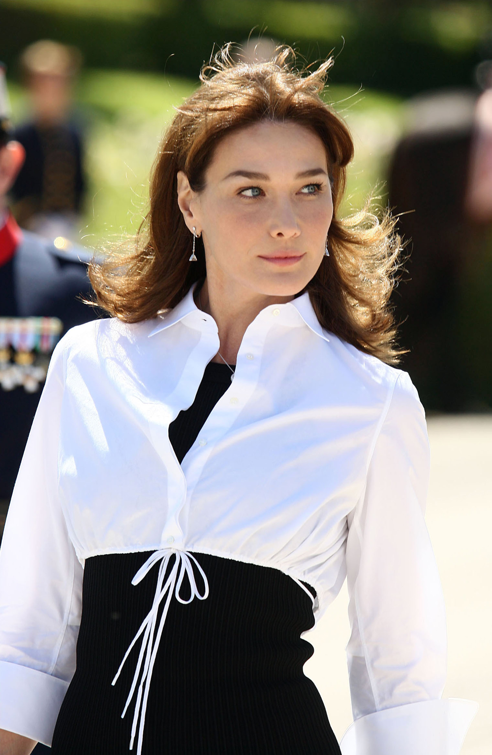 fp_2139487_nicolas_sarkozy___carla_bruni_visit_spain_s_royal_family