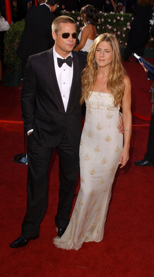 jennifer aniston wedding dress brad. Jennifer Aniston