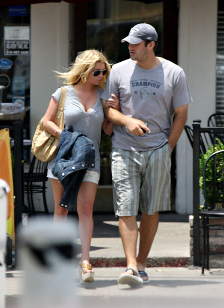 Jessica Simpson has been pressuring Tony Romo to get married since… forever 