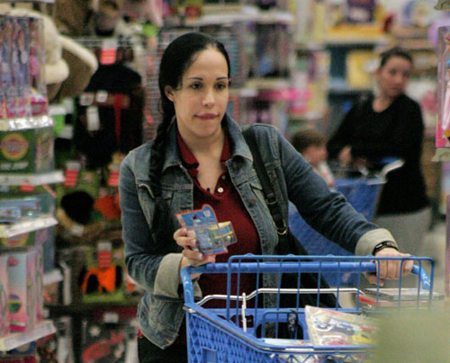 octomom shopping 170309