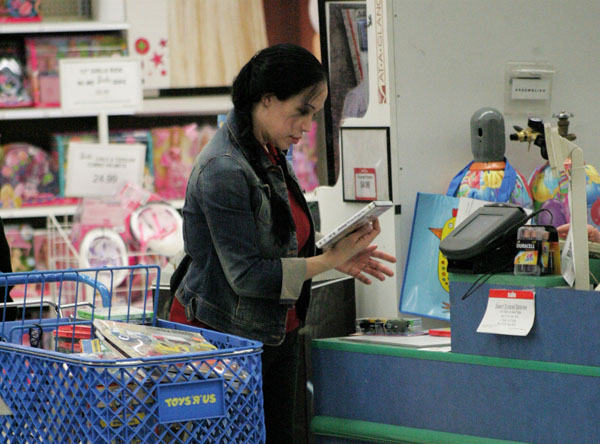 octomom shopping 170309