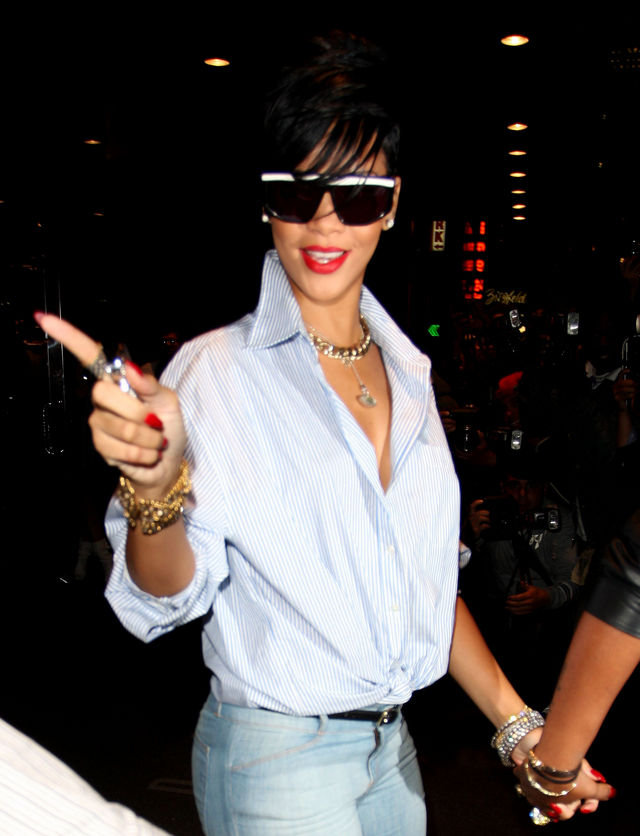 rihanna hotel 2 170609