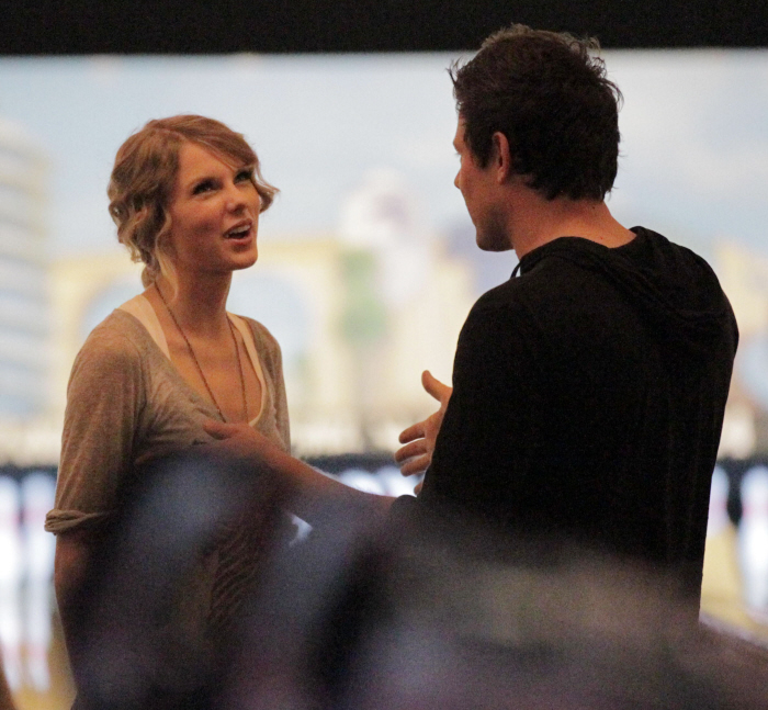 Taylor Swift And John Mayer Together. Taylor Swift, Selena Gomez