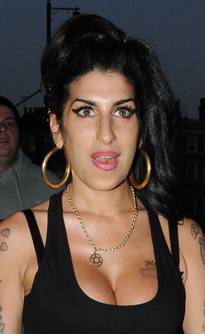 http://www.celebitchy.com/wp-content/uploads/2010/06/amy_winehouse_07_wenn2899987.jpg