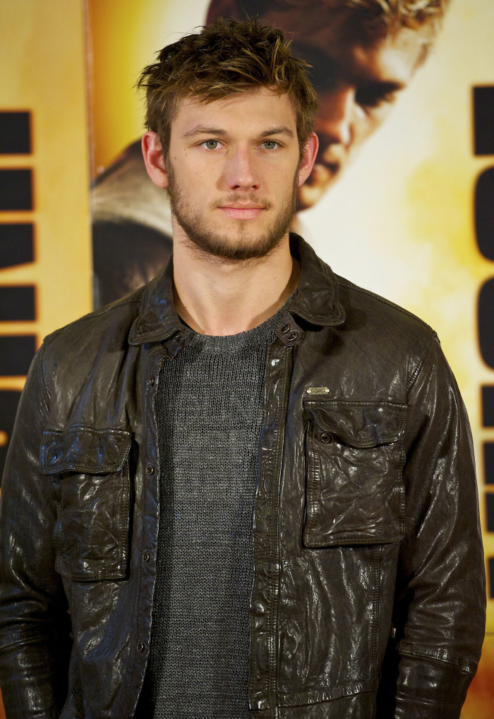 Ever since I finally figured out who Alex Pettyfer is I've been inundated