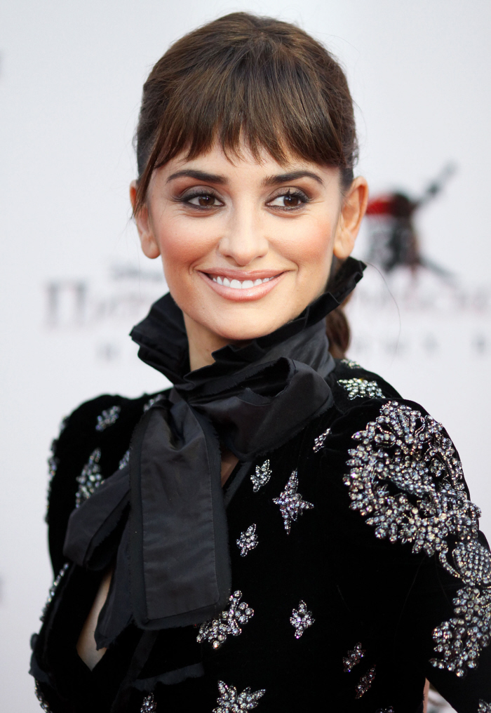 Penelope Cruz#39;s bangs trauma Penelope Cruz Curly Hair. Penelope Cruz#39;s bangs trauma