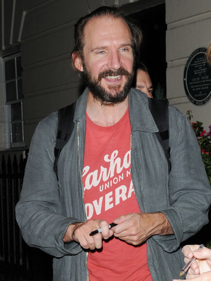 ralph_fiennes_theatre_02_wenn5711061