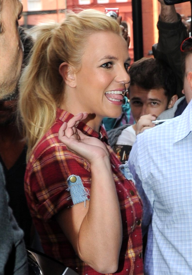 fp_7885707_big_britney_spears_00_07.jpg