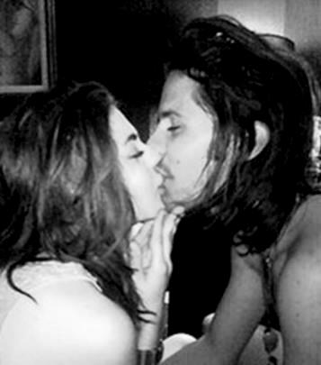 Cele bitchy Blog Archive Is Frances Bean Cobain engaged to a Kurt Cobain 