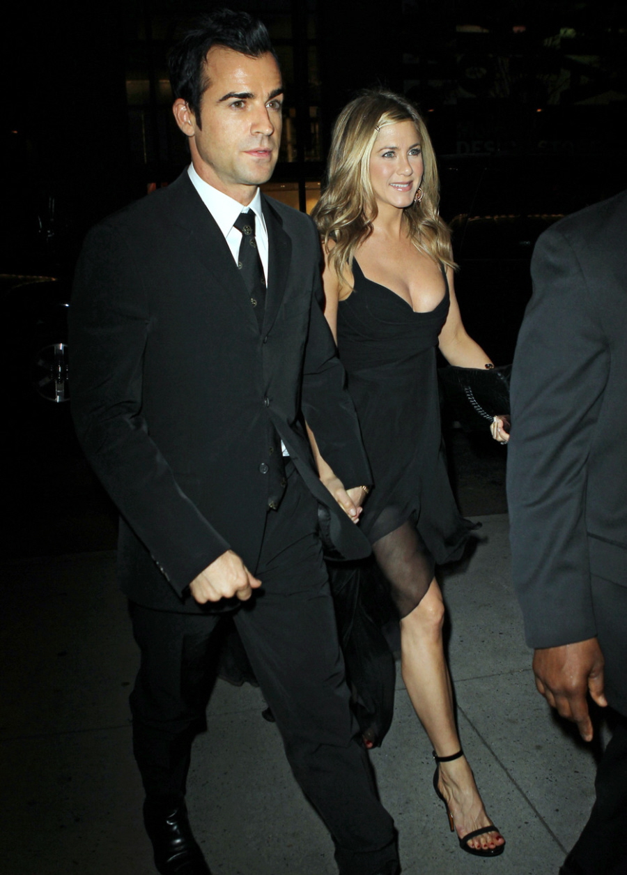 69304pcn_aniston10 69304pcn_aniston10