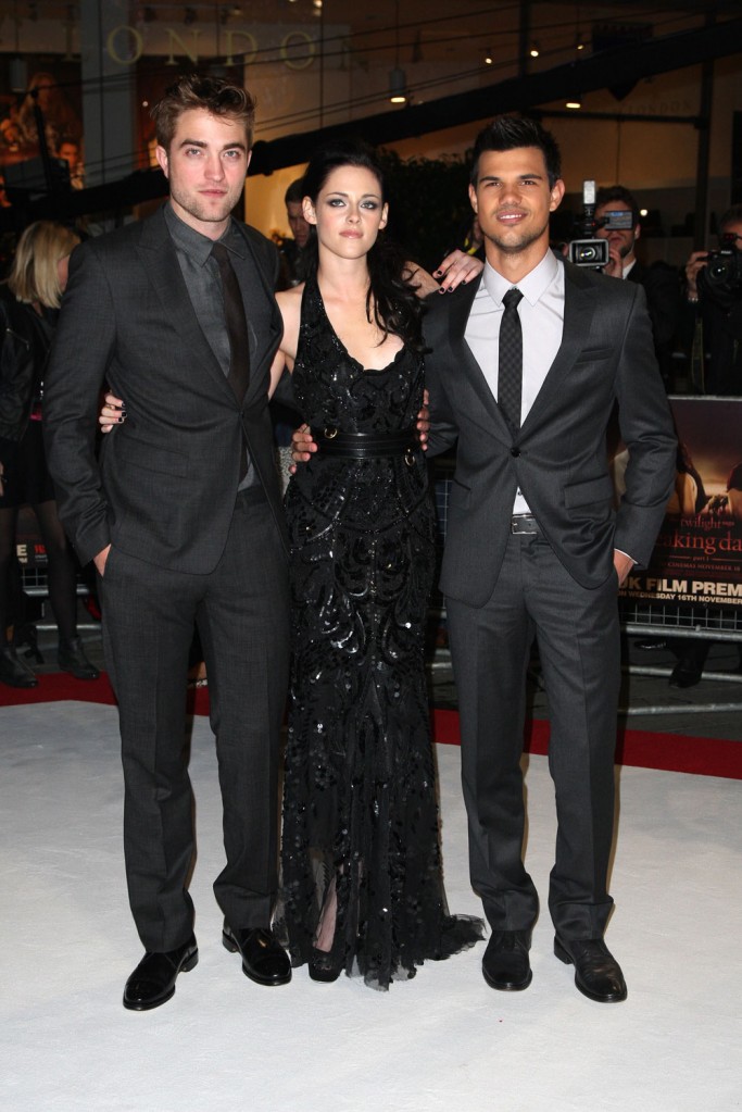 breaking_dawn_arrivals_01_w