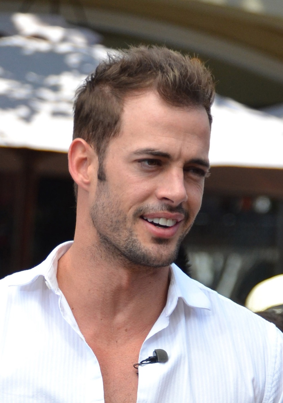 Cele Bitchy William Levy S Pickup Move Showing Women Sex Videos Of Himself With Other Women