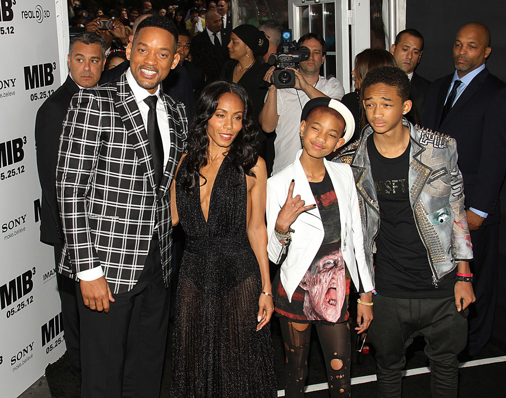 mib_3_ny_01_wenn5850511 Will Smith and Jada Pinket Smith with Jaden and Willow Smith