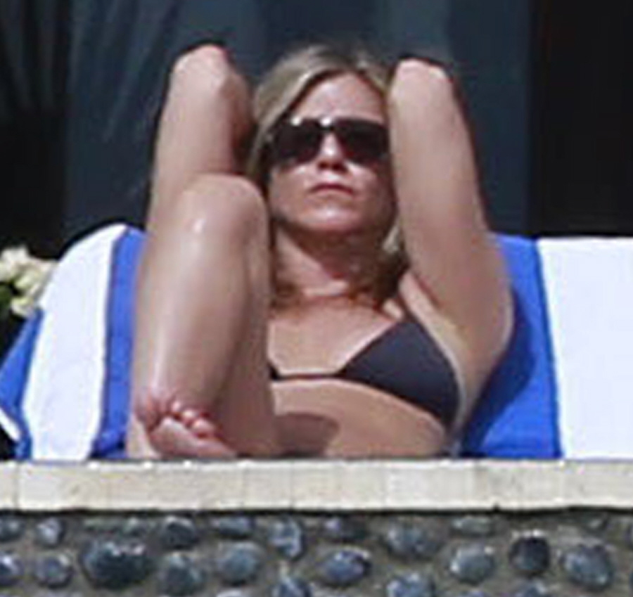 Jennifer Aniston Butt Shot 28