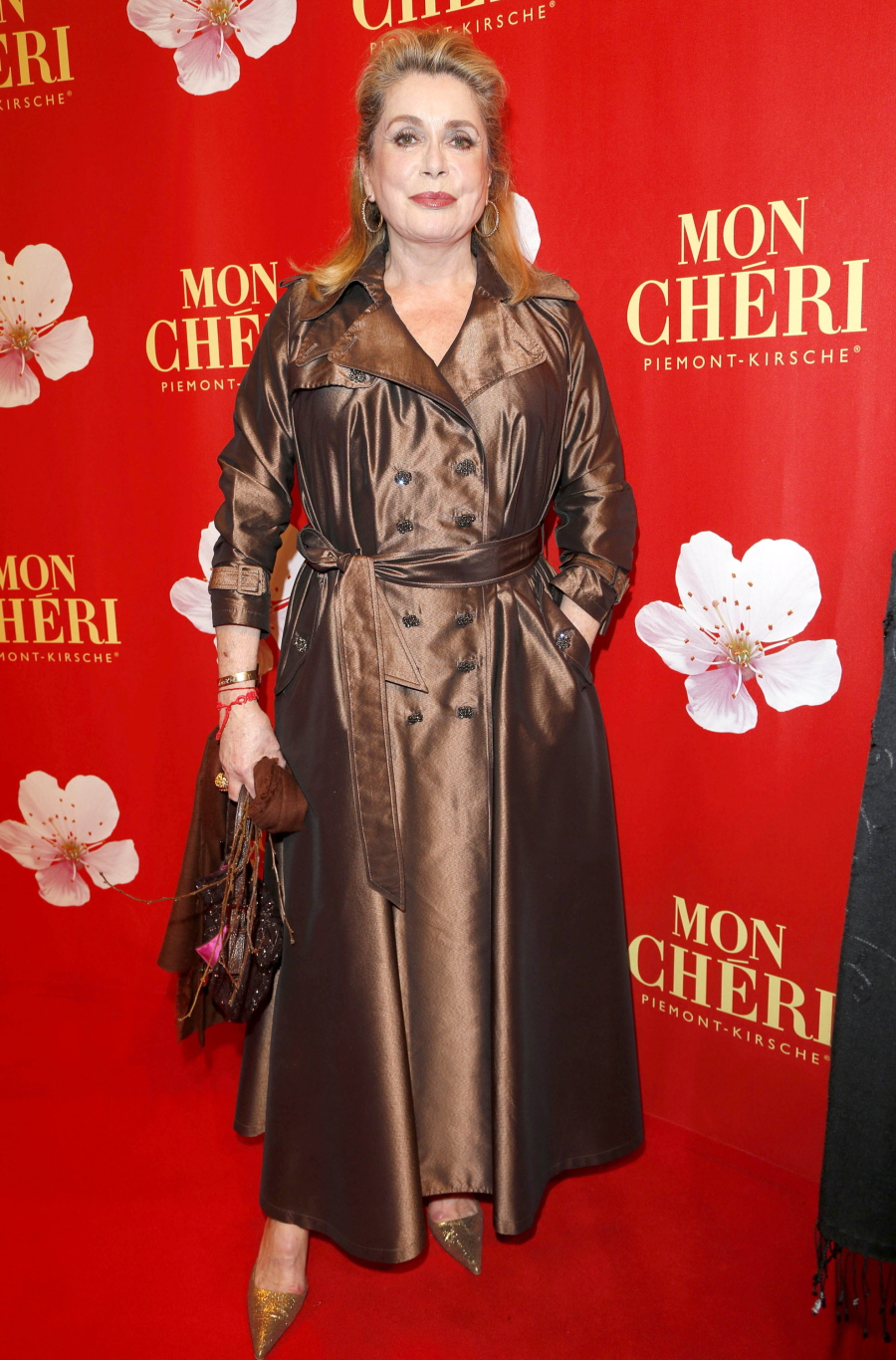 FFN_API_BarbaraTag_Gala_120413_51278332