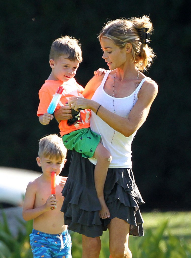 Exclusive... Denise Richards Takes The Kids To The Park