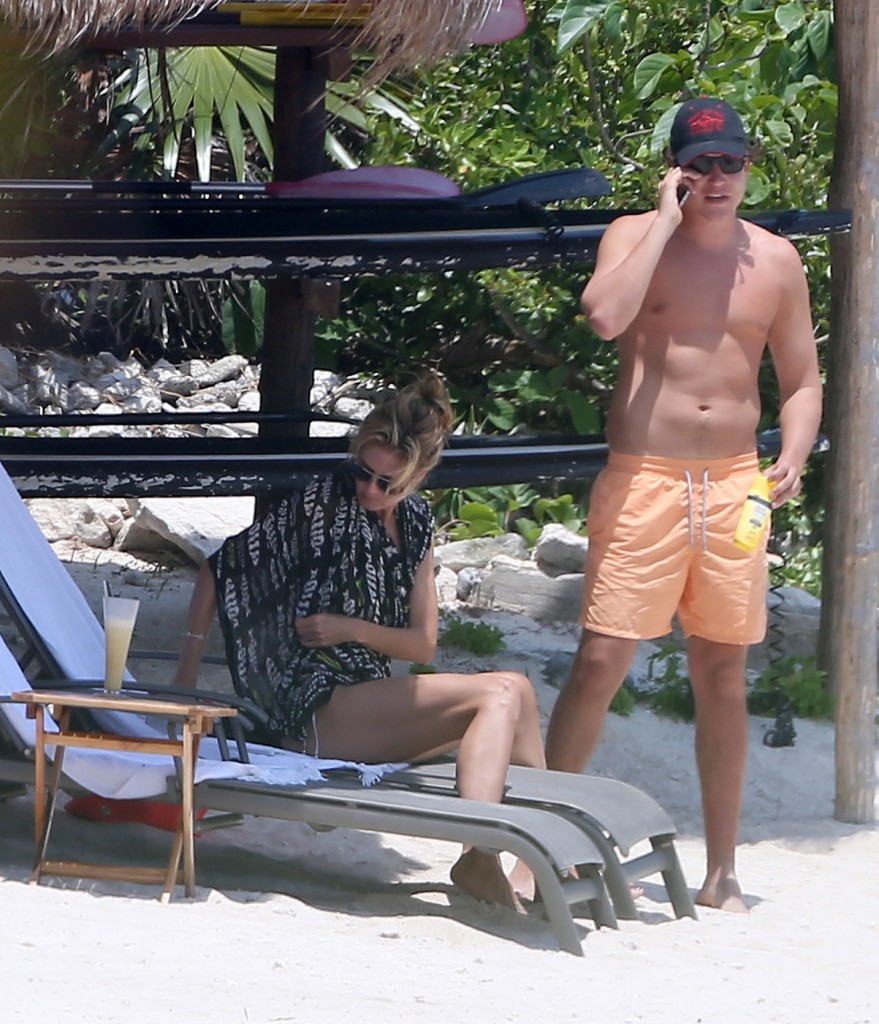 Heidi Klum spends a PDA-filled day on the beach with boyfriend Vito Schnabel in Mexico