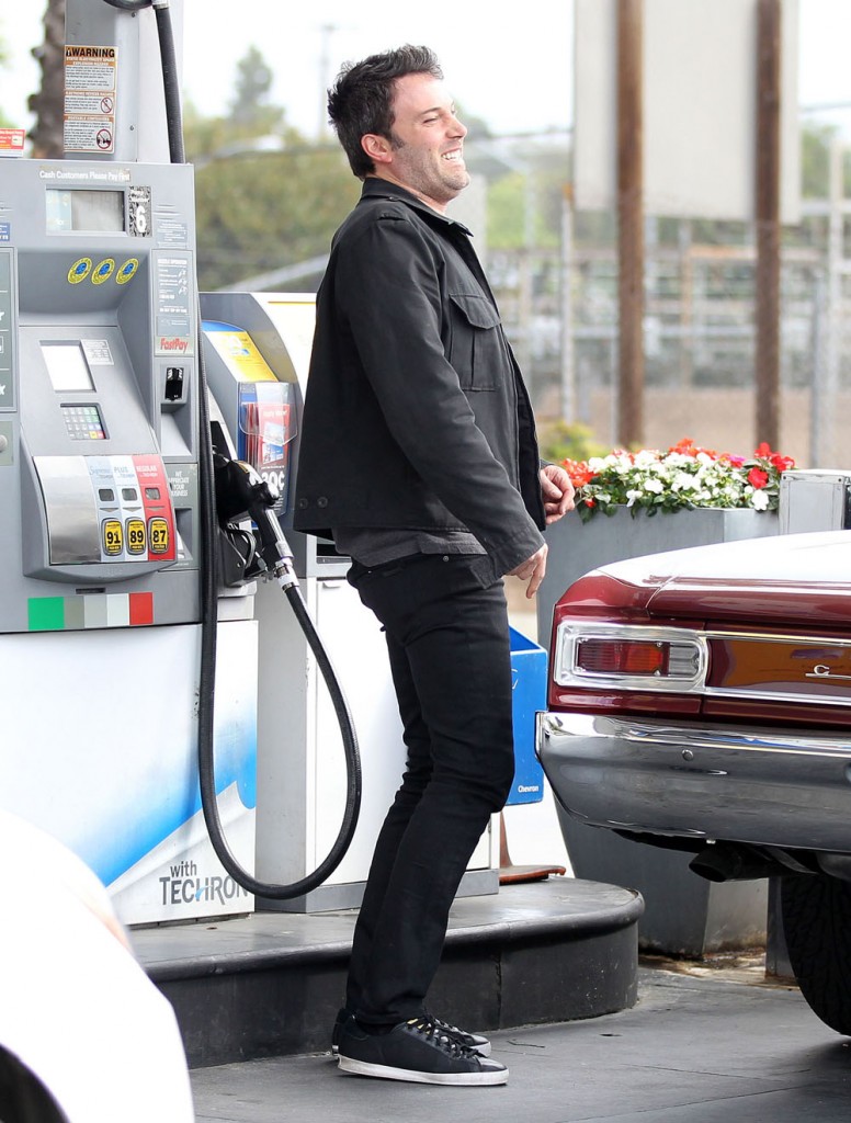 Ben Affleck Fills Up His Chevelle