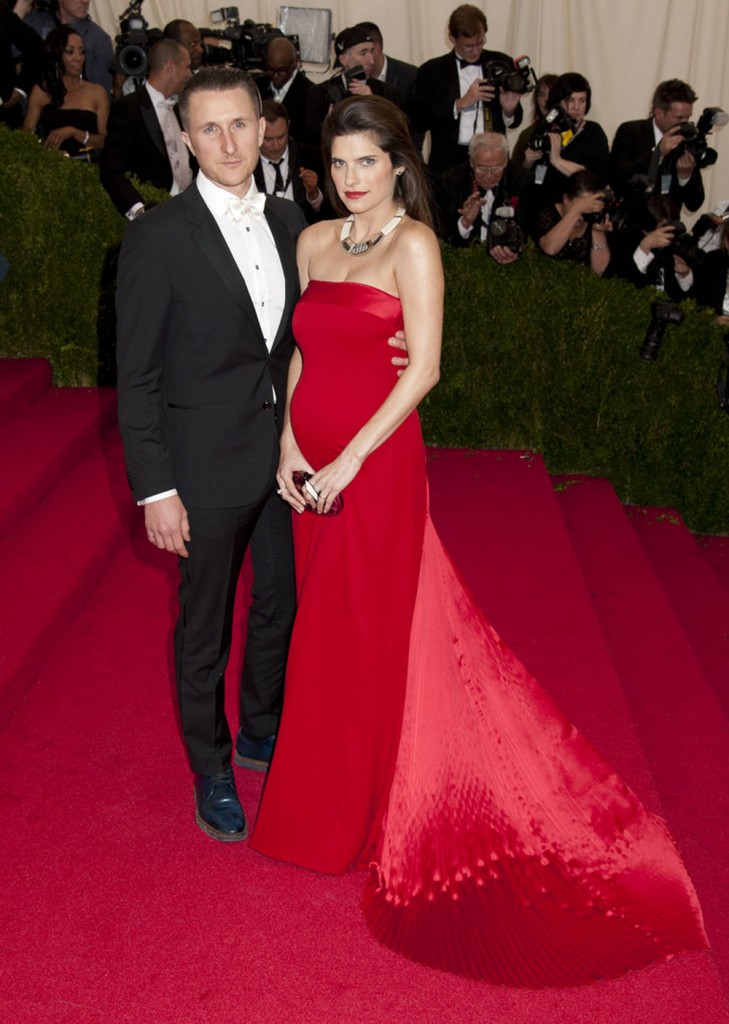 "Charles James: Beyond Fashion" Costume Institute Gala - Arrivals