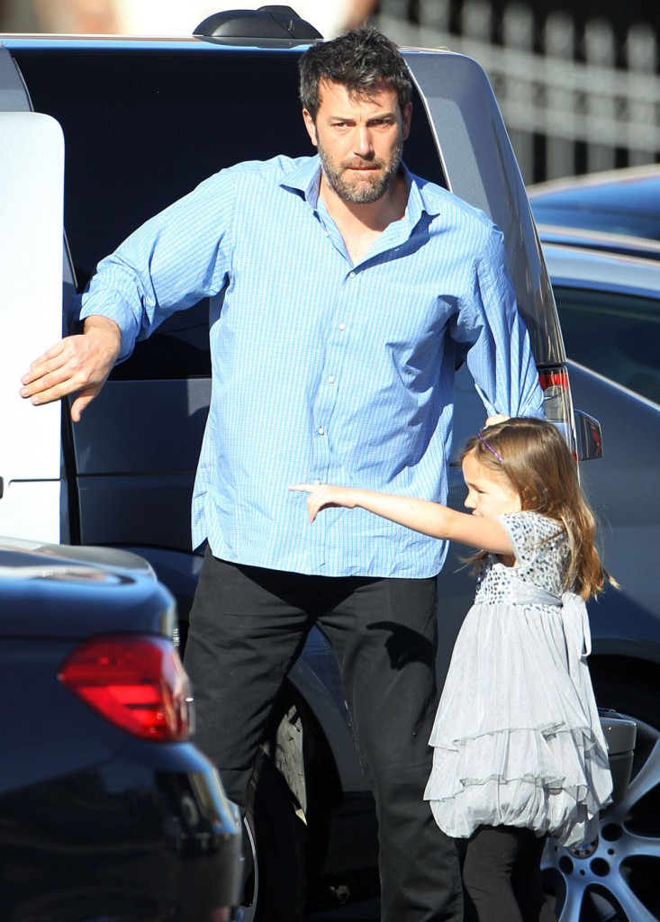 Semi-Exclusive... Ben Affleck Goes To Breakfast In Brentwood