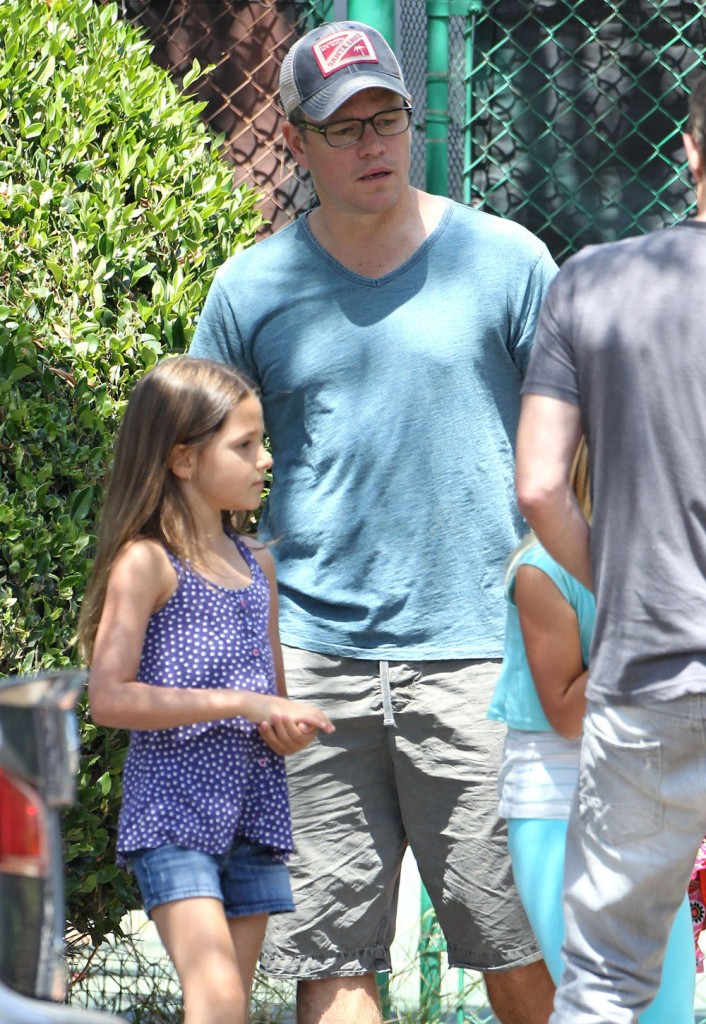 Matt Damon Takes His Daughter To Tennis Practice