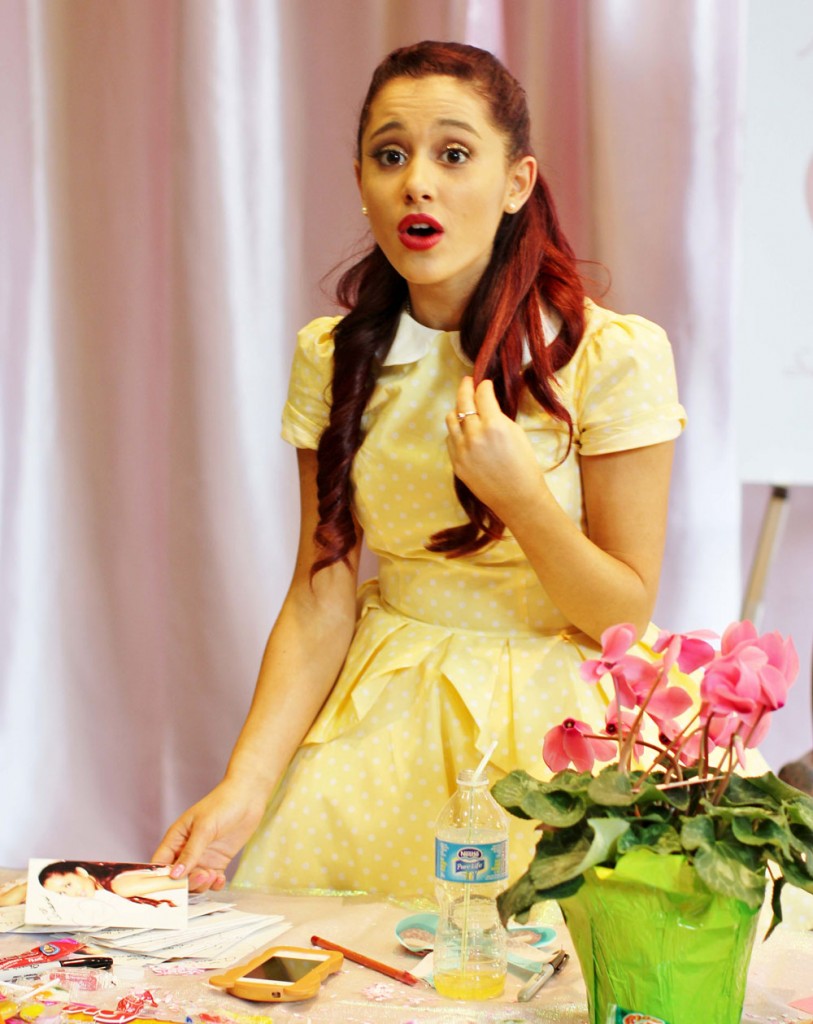 Exclusive... Teen Starlet Ariana Grande A Smash At Vancouver Meet and Greet For Latest Film