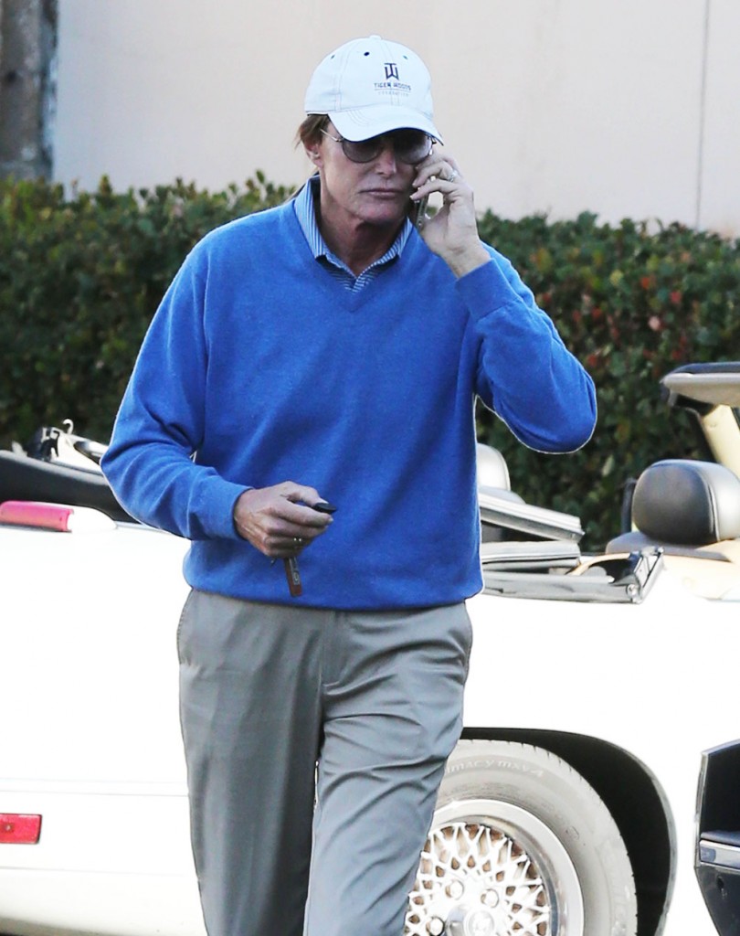 Exclusive... Bruce Jenner Is Still Wearing His Wedding Ring After Divorce Was Finalized!