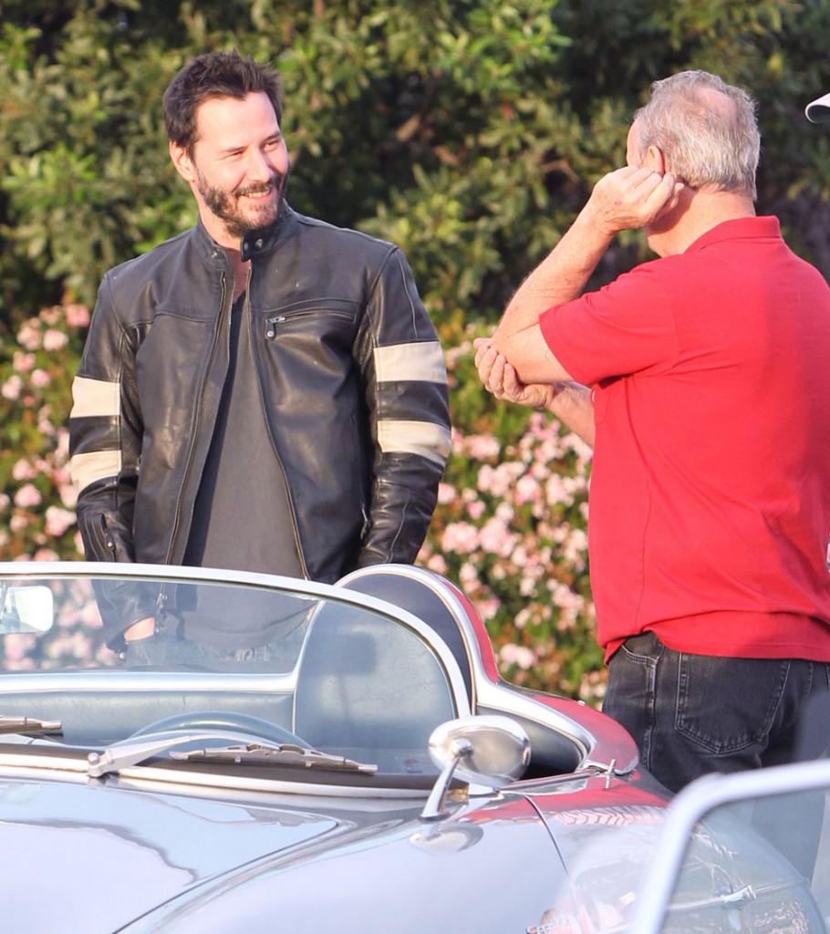 Keanu Reeves Stops At A Classic Car Meet