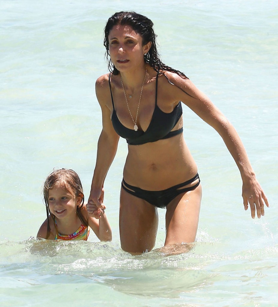 Bethenny Frankel & Daughter Bryn Hit The Beach In Miami