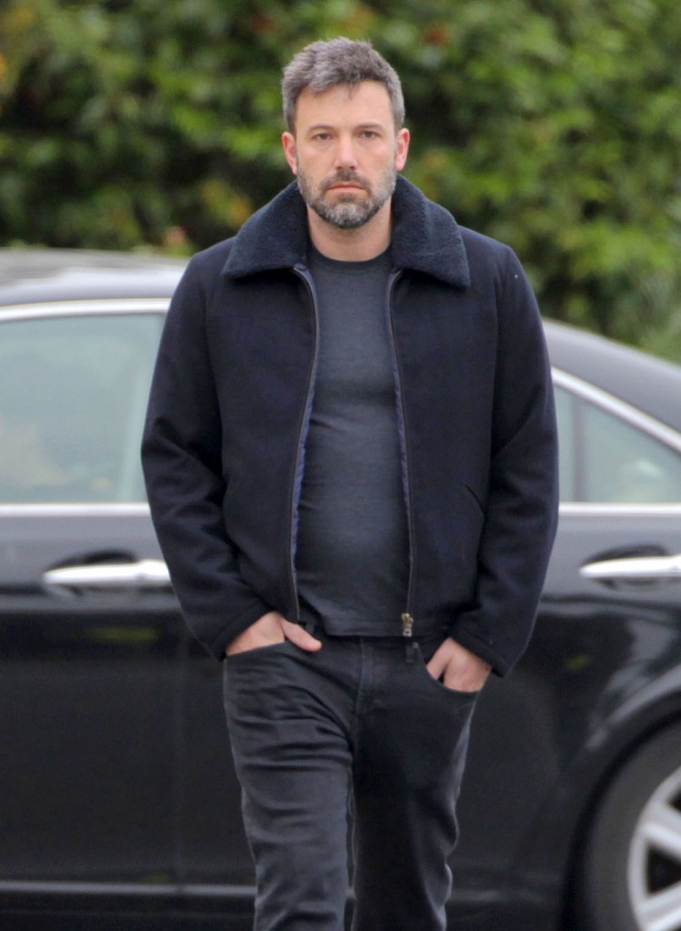 Ben Affleck Gets Coffee In Brentwood