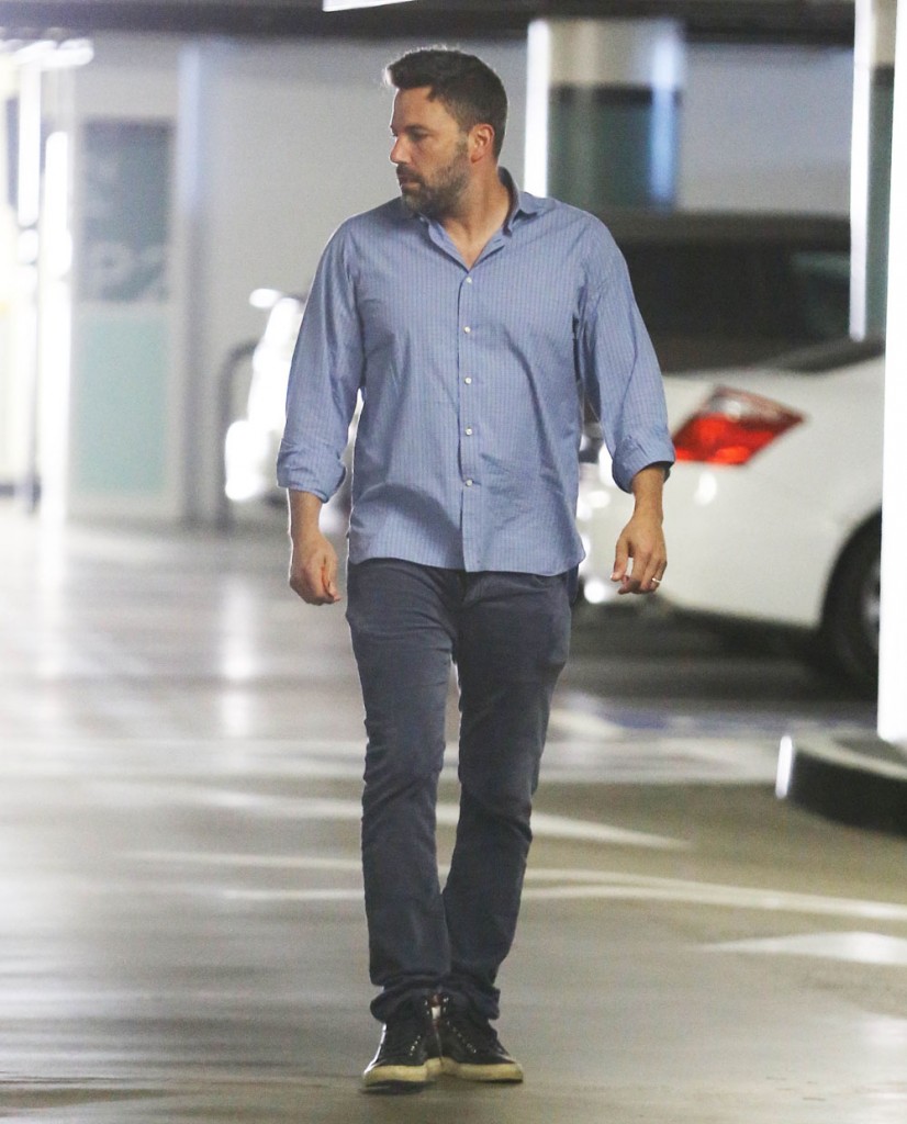 Ben Affleck Spotted Wearing His Wedding Ring In Los Angeles