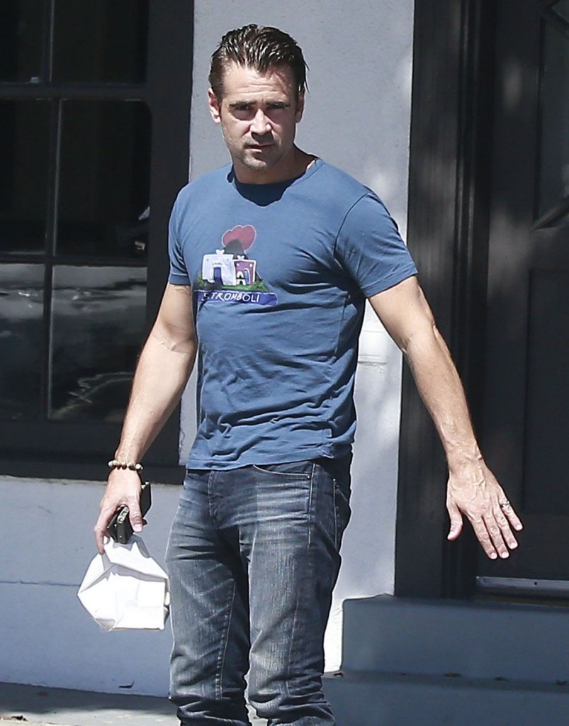 Exclusive... Colin Farrell Takes His Famiy Out For Lunch