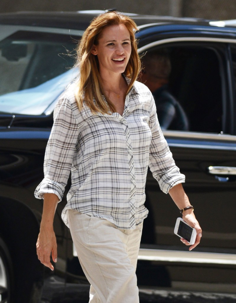 Jennifer Garner Films "Miracles From Heaven"