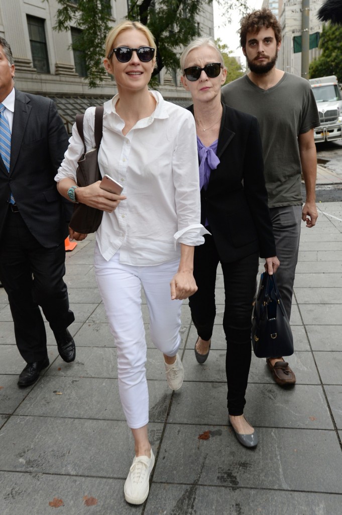 Kelly Rutherford and her mom Ann Edwards seen leaving a Manhattan court in NYC