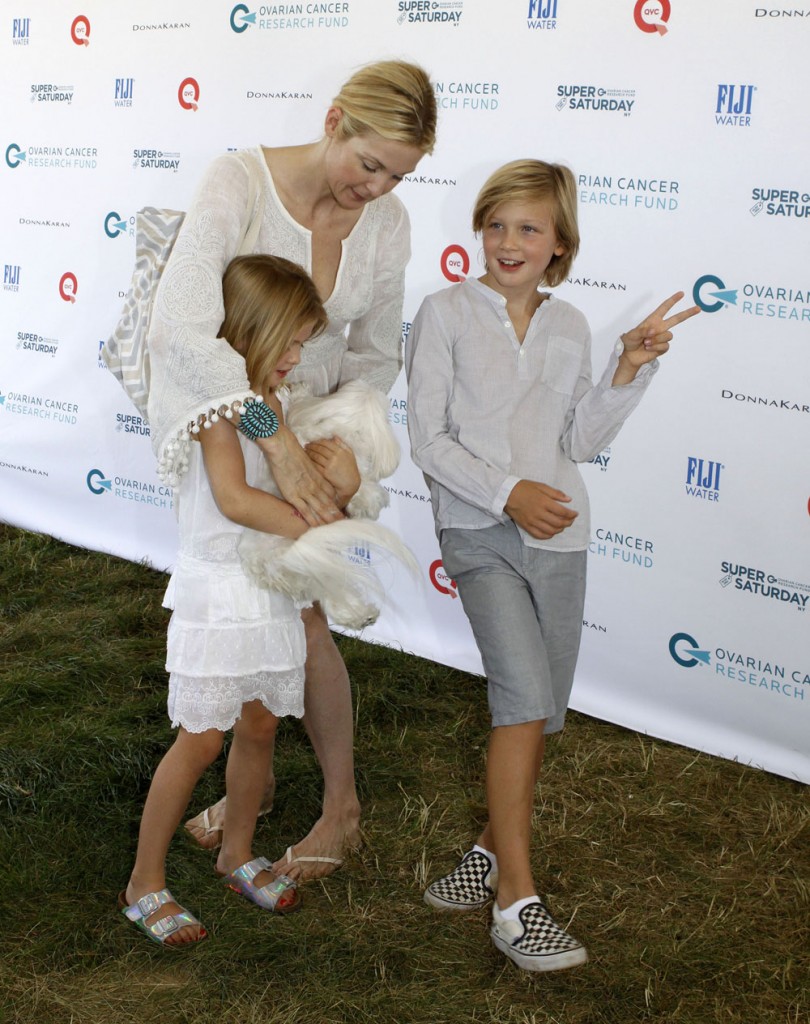 Kelly Rutherford Ordered To Give Back Her Children To Ex In Monaco **FILE PHOTOS**