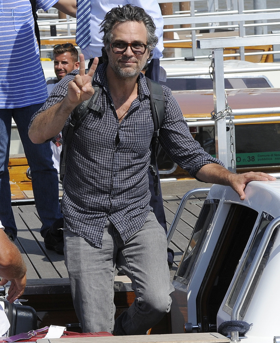 FFN_Celebs_Venice_SGP_090115_51838340