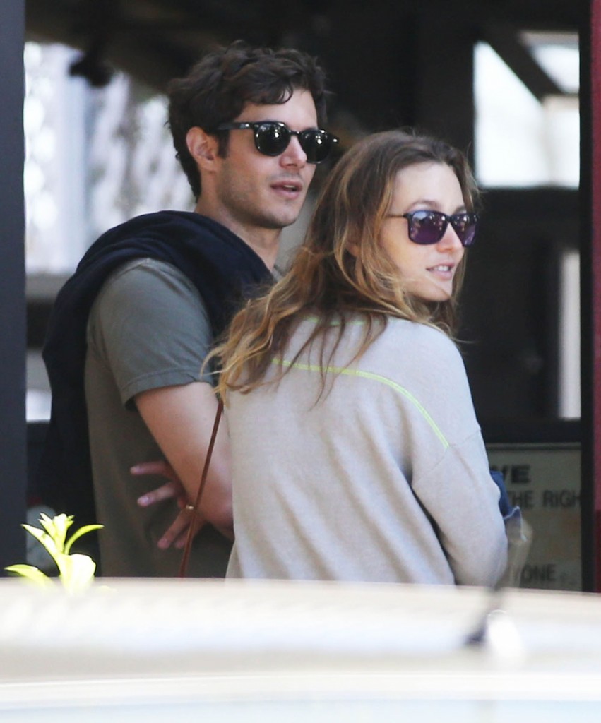 Exclusive... Leighton Meester & Adam Brody Enjoy Seafood With Their Family