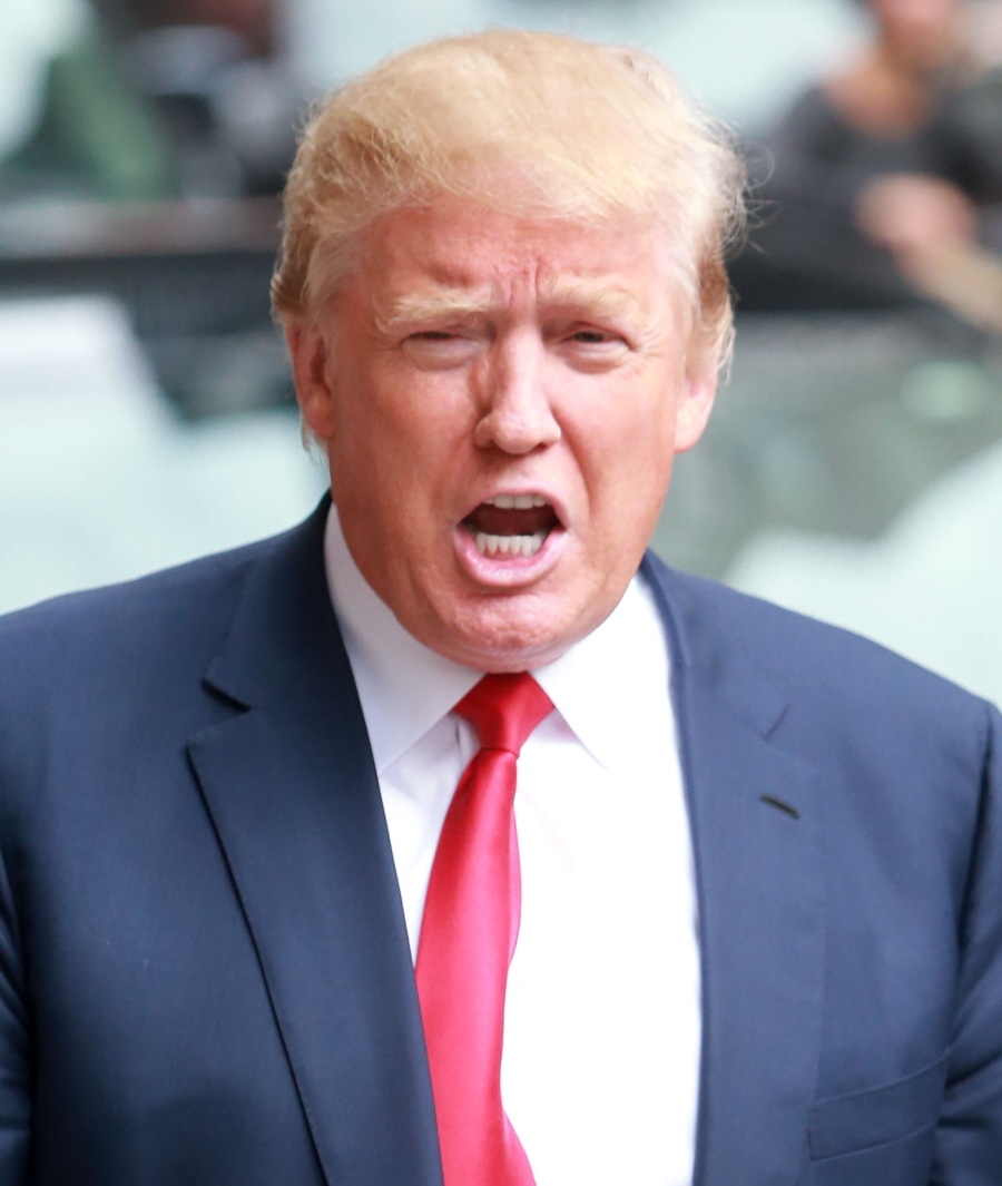 FFN_GG_Celebs_ColbertShow_092215_51857990