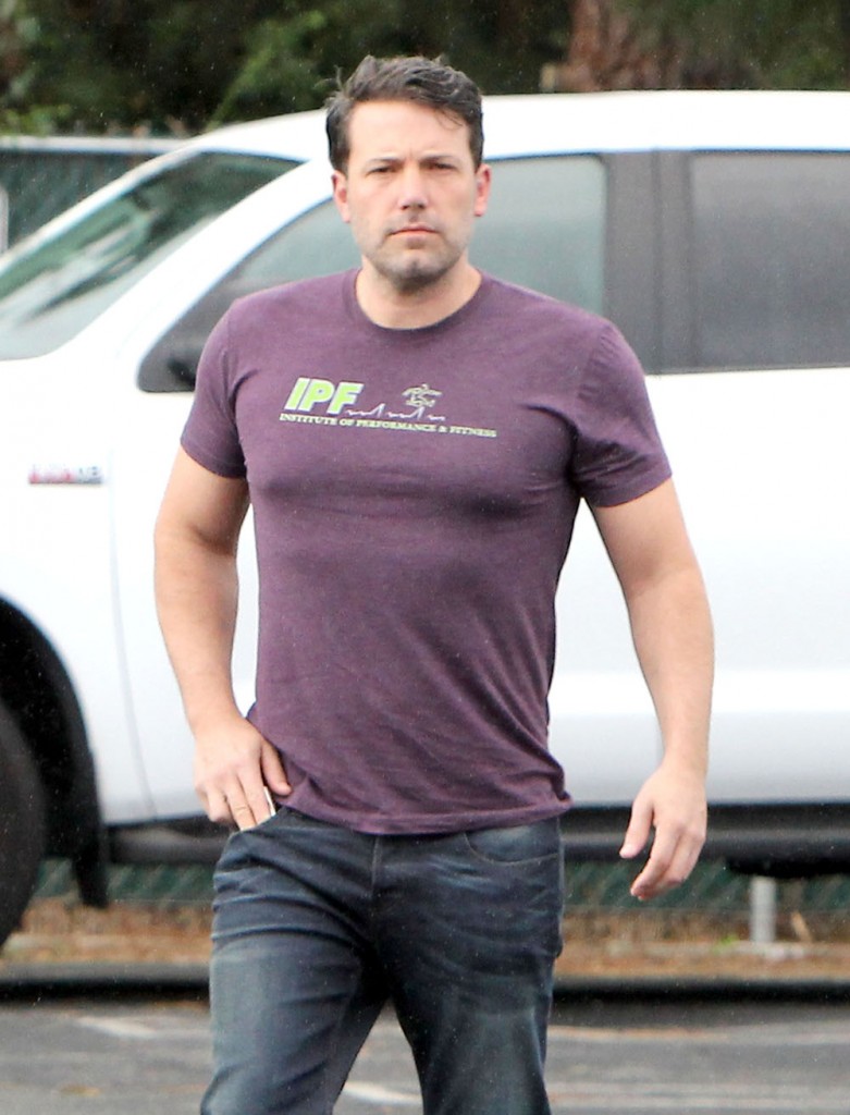 Ben Affleck Takes Daughter To Church