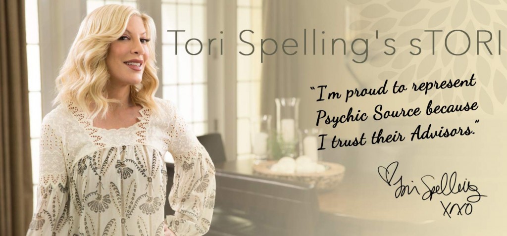 tori-spelling-psychic-white